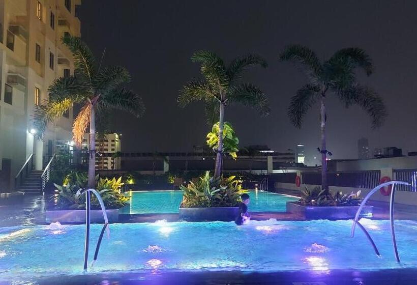 مبيت وإفطار Sereene City Stay Manhattan Plaza 1