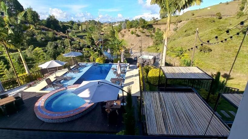 בית מלון כפרי Ecoluxe