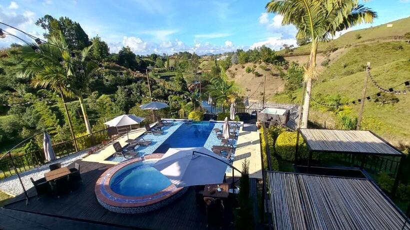 בית מלון כפרי Ecoluxe