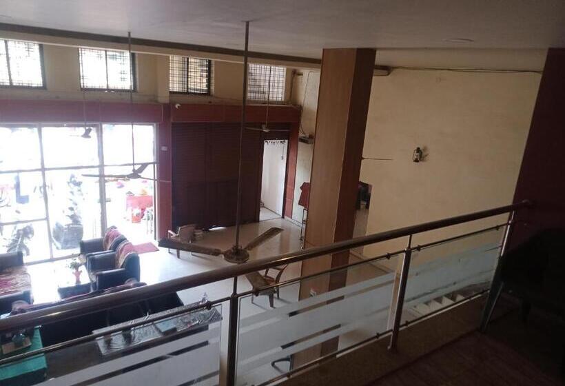 בית מלון כפרי Kc Iinn