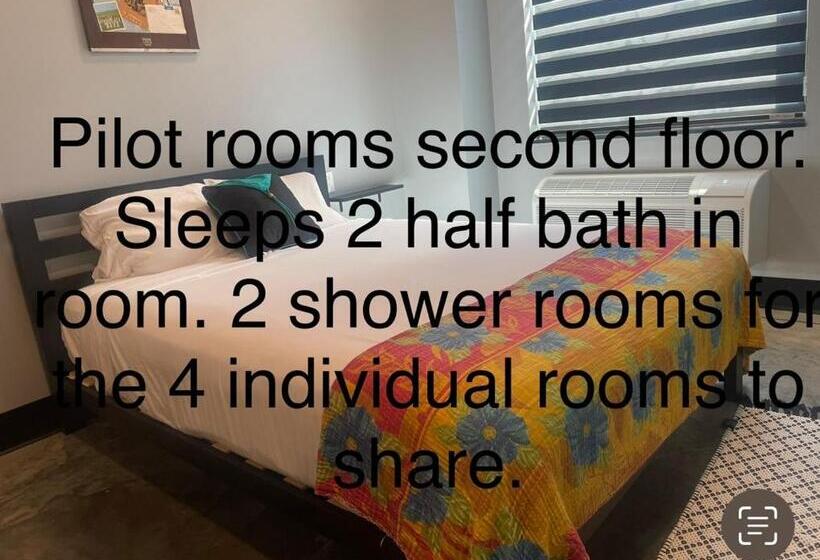 ホテル Yacht One Family Suite Near Hidden Valley Ski