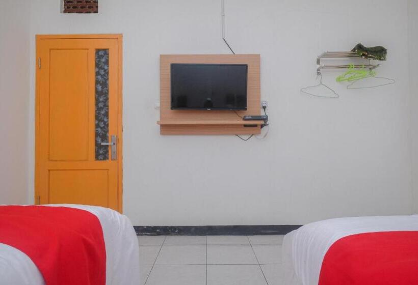 فندق Reddoorz Syariah @ Jalan Dieng Wonosobo 2
