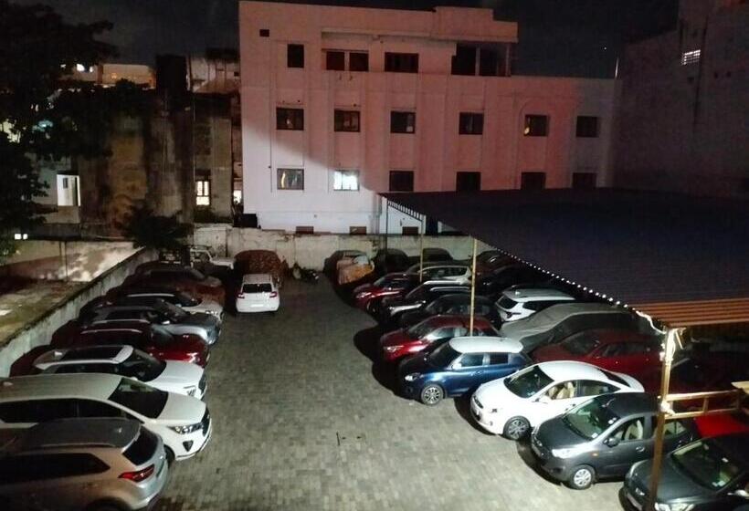 هتل Sharma Residency Chennai Egmore