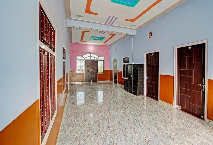 호텔 Spot On Blue Moon Kakor