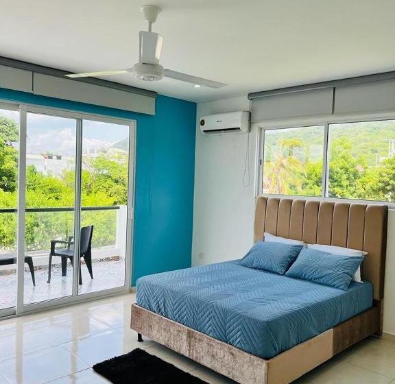 پانسیون Azulrest Casa De Verano