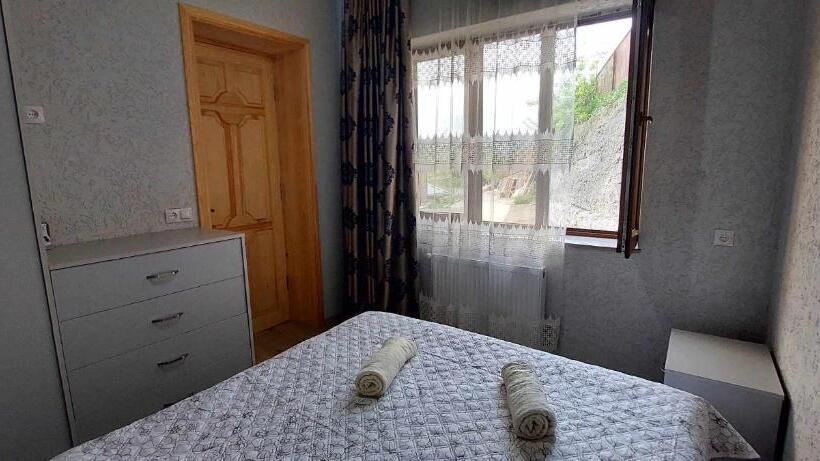 پانسیون Dadu S Gelati