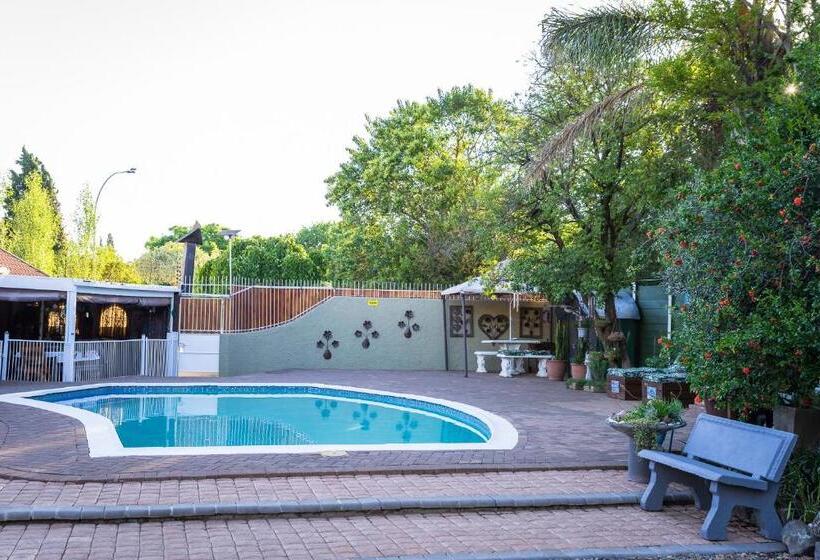 ペンション Gabbys Cottage Guesthouse