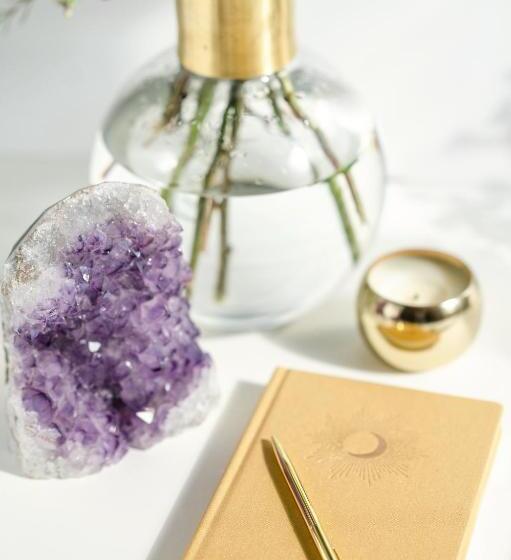 פנסיון Ponci’s Gate To Gaia Holistic Center