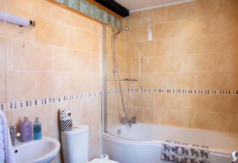 بنسيون Whispering Place In The Heart Of Bewdley