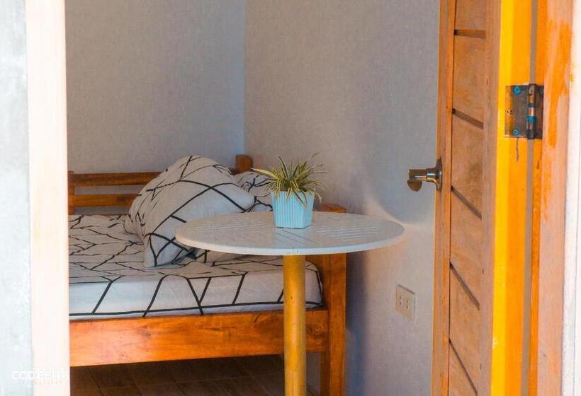 The Family Resthouse And Resort