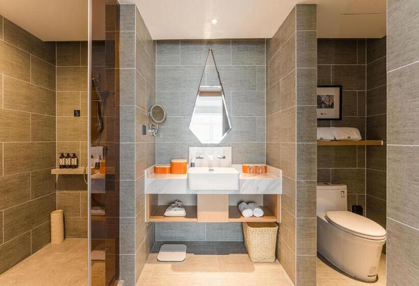 Atour Hotel Tianjin Binhai High Speed Railway Station