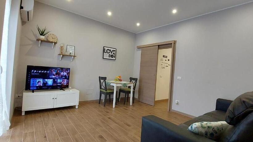 مبيت وإفطار La Porta Verde 8