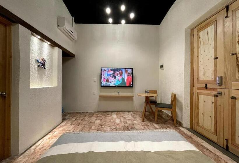 تختخواب و صبحانه Xoco