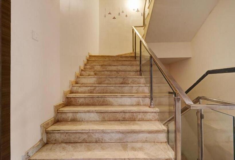 فندق Kailash Inn
