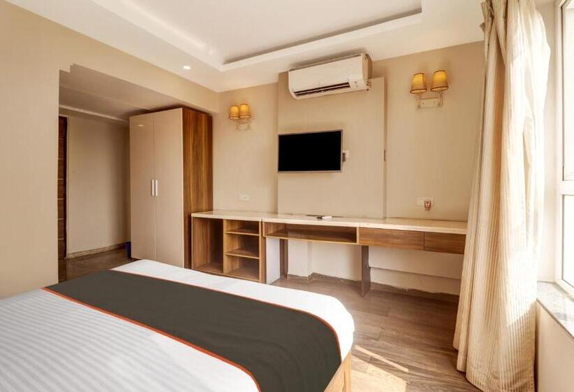 فندق Kailash Inn