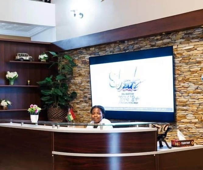 فندق Ampric Guest House And Lounge