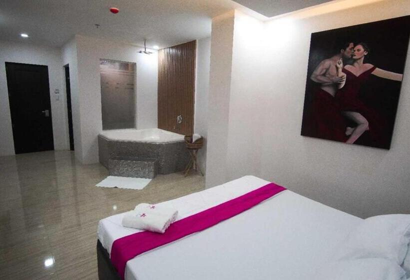 فندق Oyo 1030 Ai