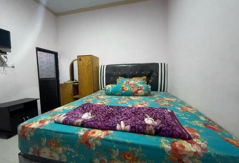 هتل Oyo 93308 Lima Saudara Syariah