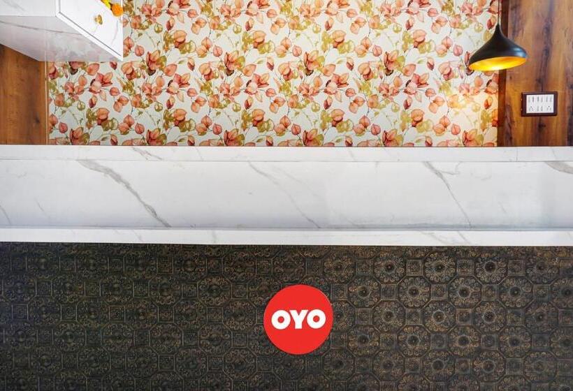 호텔 Oyo Om Shree Executive Lodging