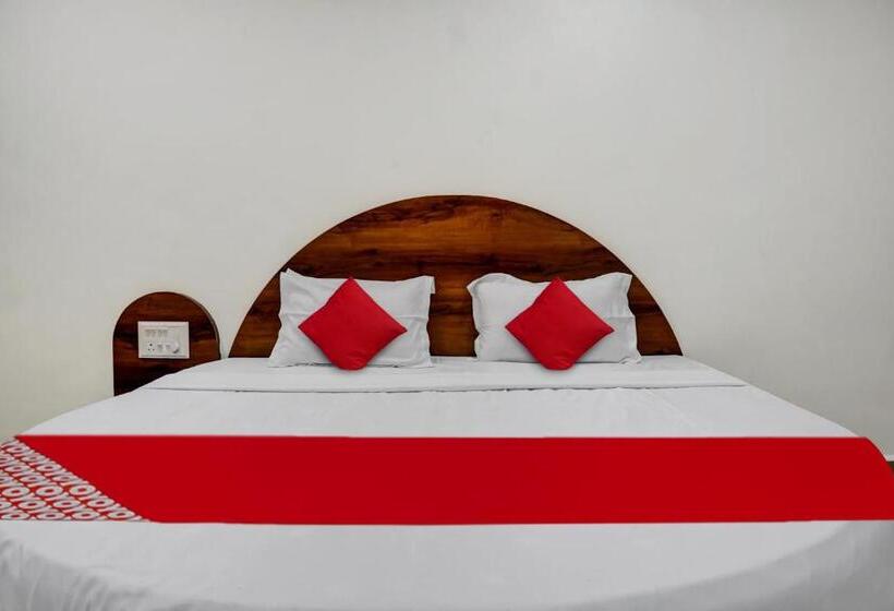 호텔 Oyo Om Shree Executive Lodging