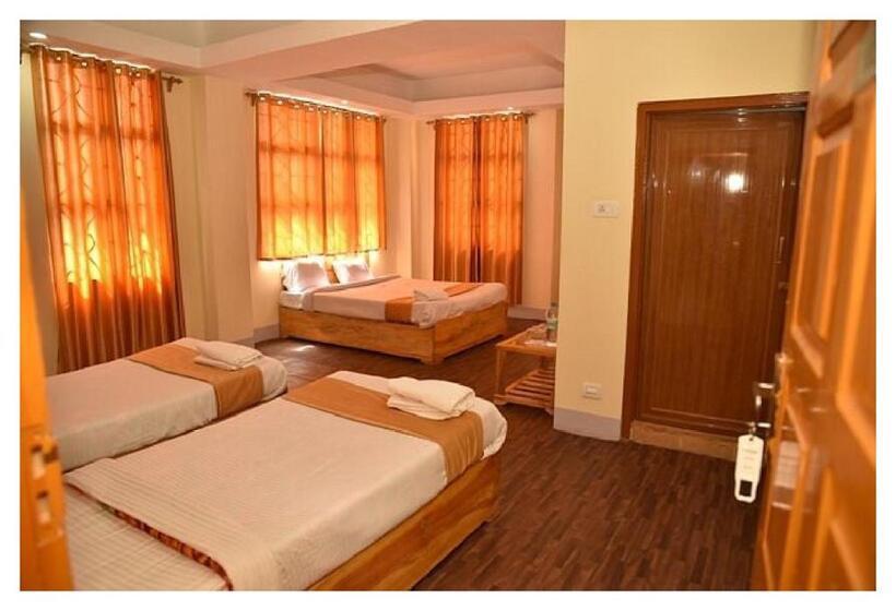 호텔 Shillong Palace Inn