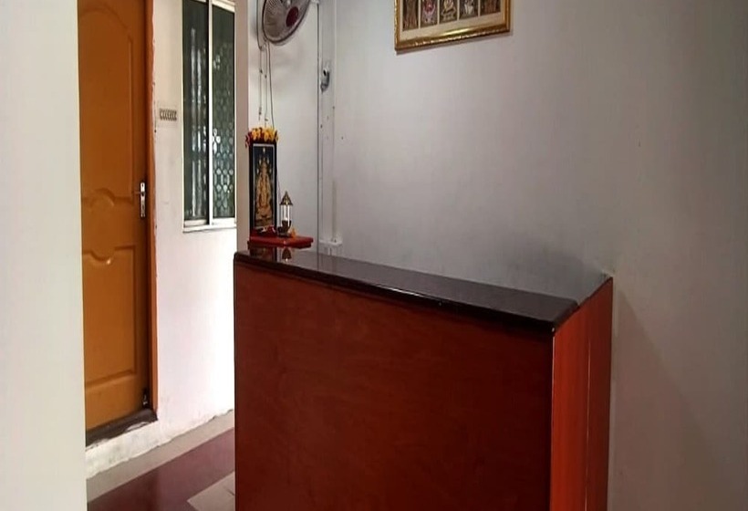 ホテル Sri Sakthi