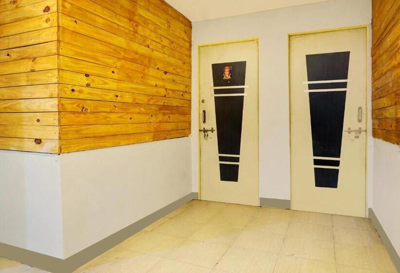 Oyo Hotel Paradise