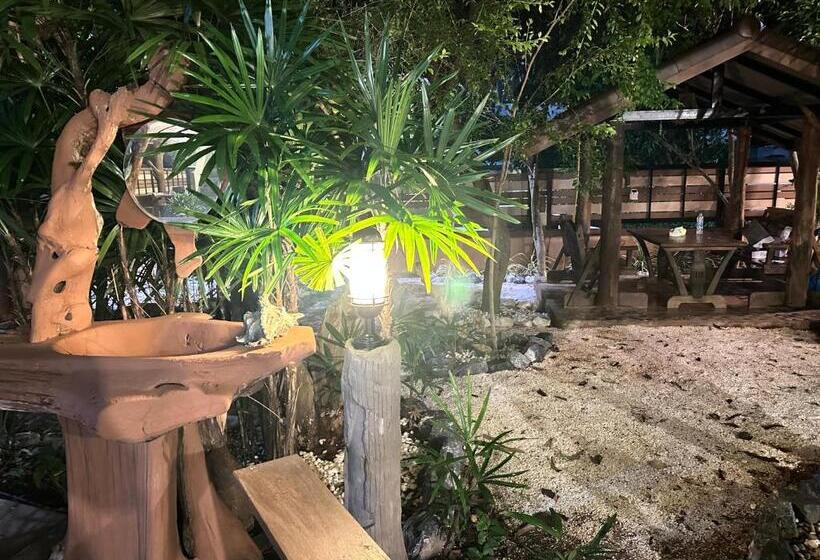 펜션 ดราก้อน พูลวิลล่า บ้านสวนพัทยา