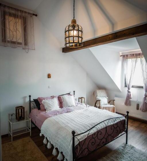 펜션 Petershaus   Casa De Vacanța și Distractie