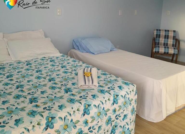 ユースホステル Pousada Raio De Sol   Ilha De Itaparica  Catu á 150 M Da Praia