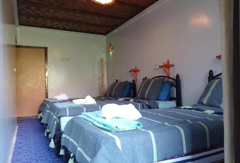 تختخواب و صبحانه Gite Akswal Amssakrou