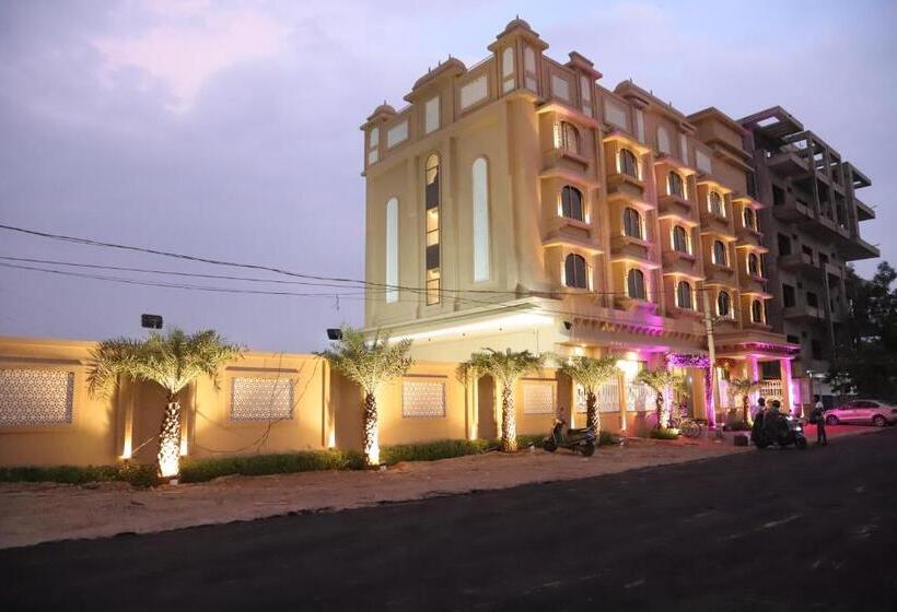 مبيت وإفطار Pachranga Resort