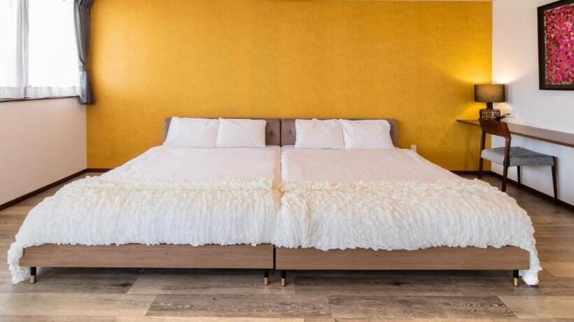 Breaky Hotel   Vacation Stay 21165v