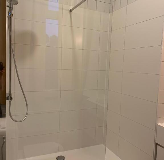 בית מלון כפרי De Lotuspoort Met Mihr S B&b In De Abdij Van Bornem