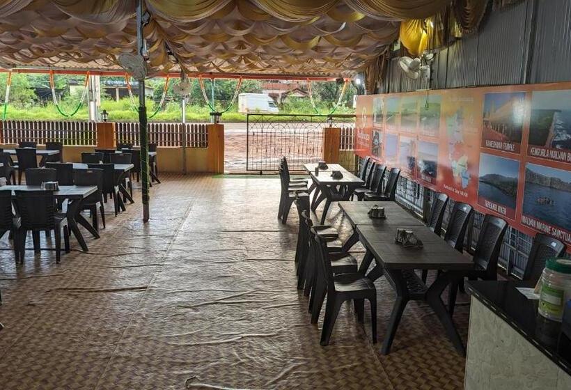 فندق Gurukrupa Restaurant And Lodging