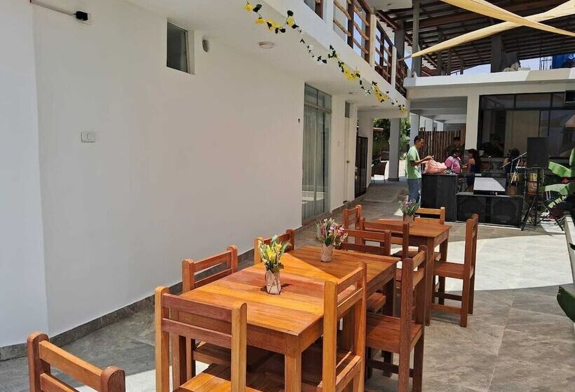 Отель Las Fragatas Casa