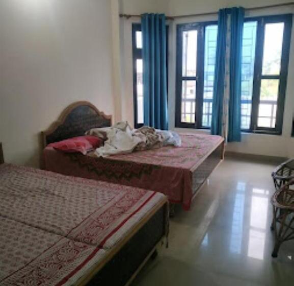 فندق Srishty Choice, Rudraprayag