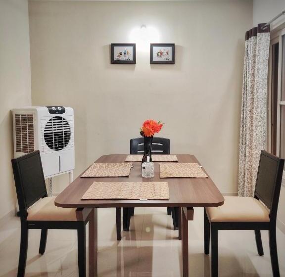 Пансион Cozy Condo At Mihan Nagpur