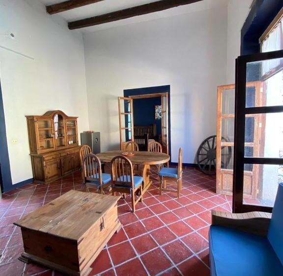 پانسیون Hostal Con 4 Habitaciones Sencillas En Segundo Piso