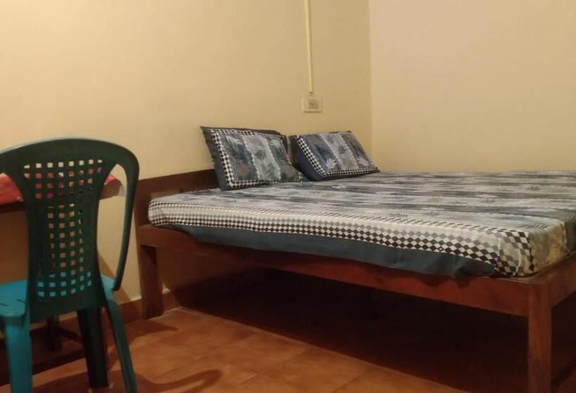 پانسیون Arambol Beach Laxmi Guest House