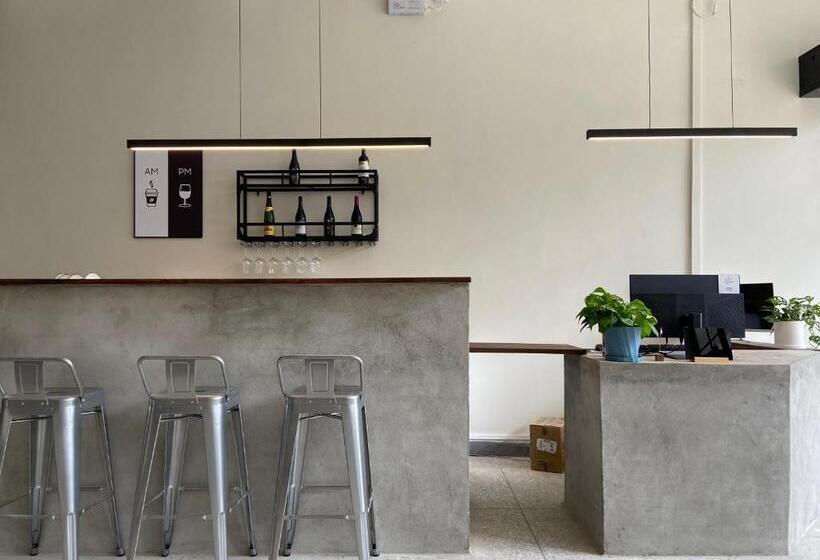 Pomelo Hostel Xingping