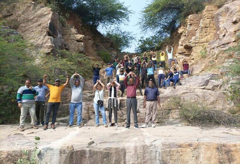 منتجع Wildhawk Adventure Near Delhi Ncr