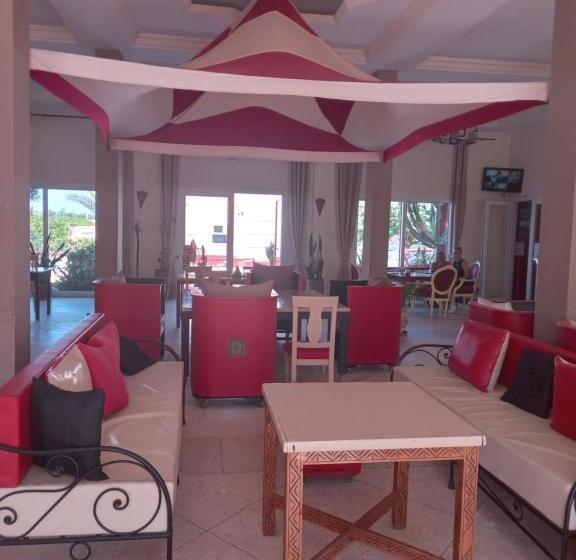 مبيت وإفطار Camping Takat