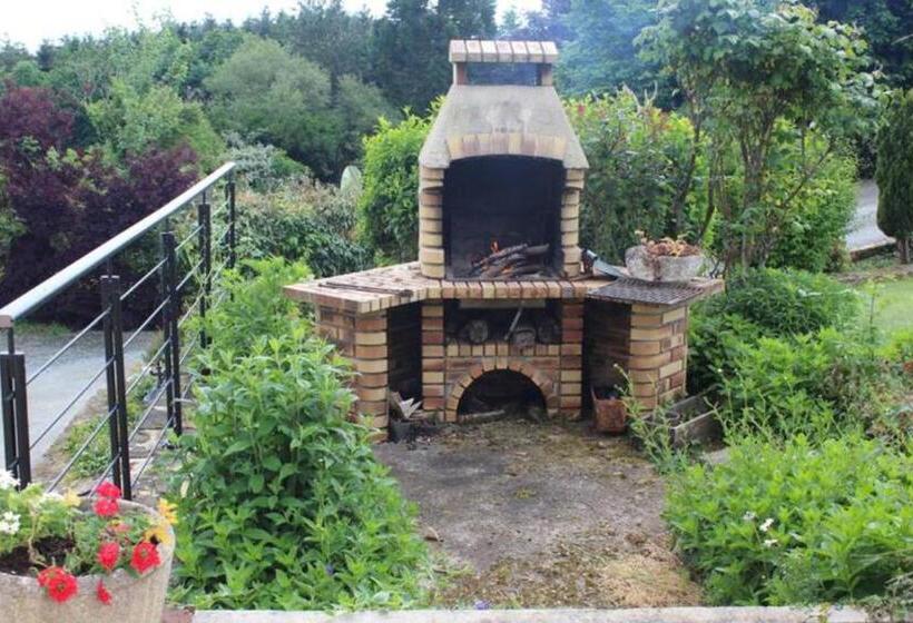 مبيت وإفطار La Trémouchère