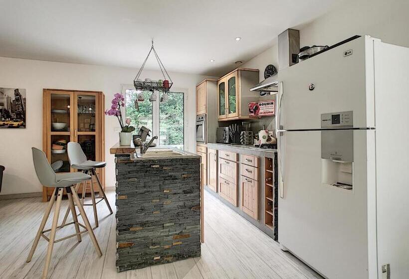 住宿加早餐  Les Goujatoux Chambre Sarlat