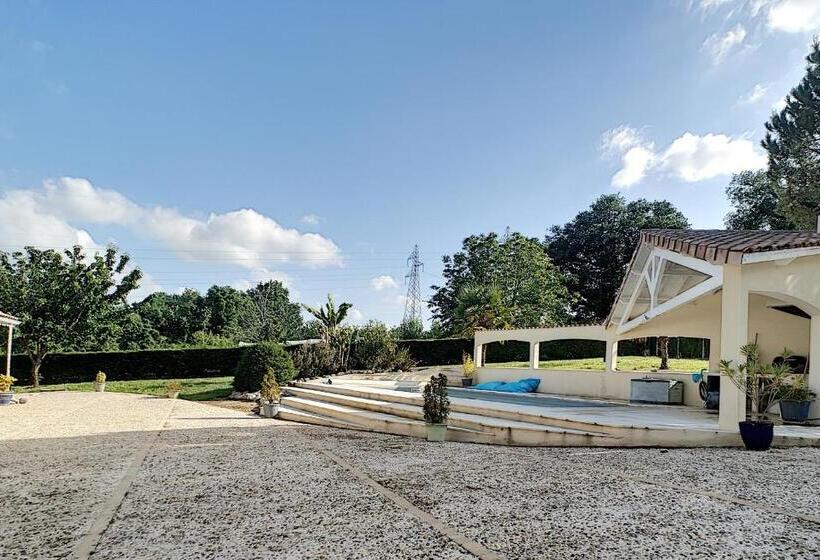 住宿加早餐  Les Goujatoux Chambre Sarlat