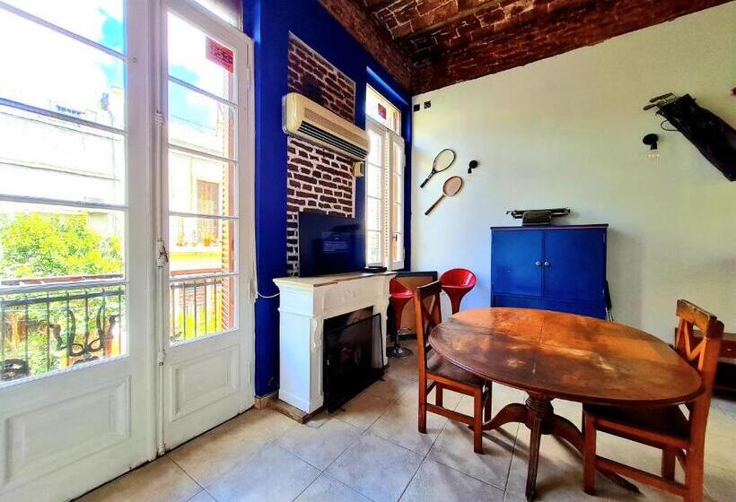 تختخواب و صبحانه San Telmo Soul