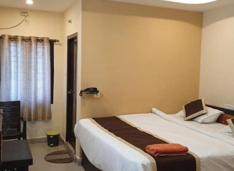 צימר The Royal Inn