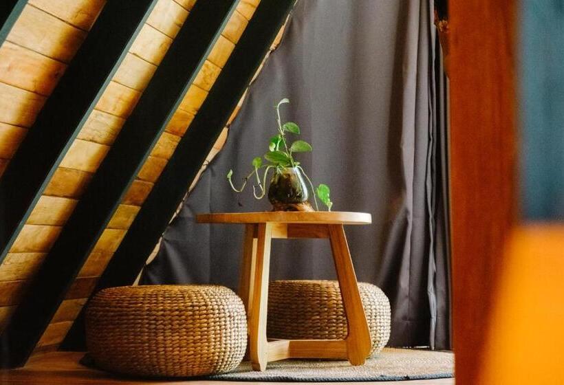 酒店 Desa Cabins