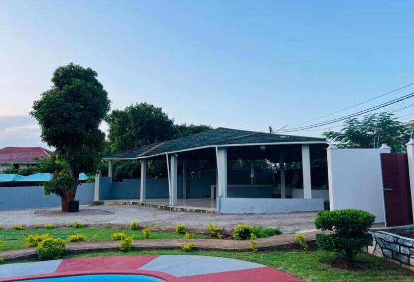 פנסיון Trmotel